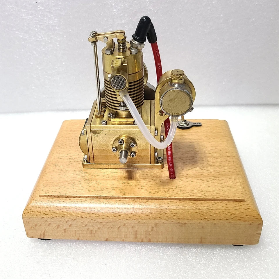 1.6cc 4 Stroke Gasoline Engine Model with a Wooden Base