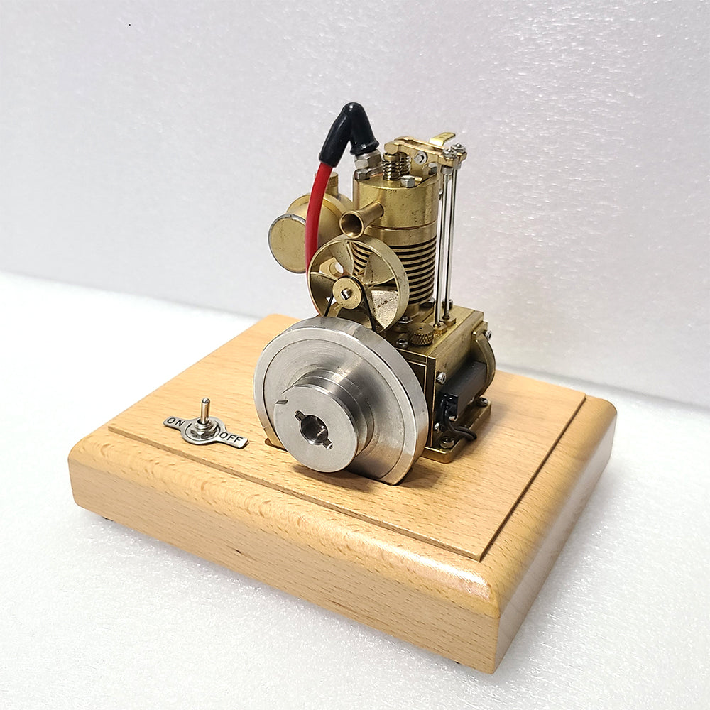 1.6cc 4 Stroke Gasoline Engine Model with a Wooden Base